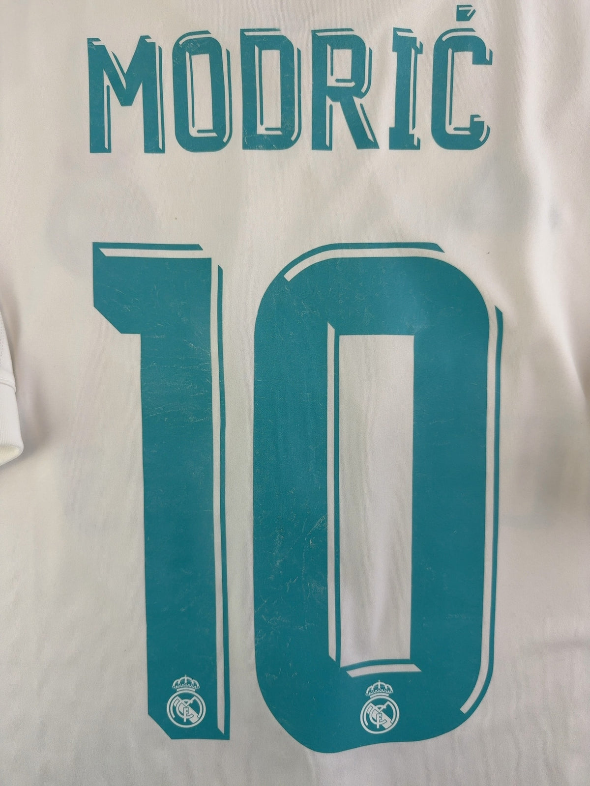 Luka Modrić Real Madrid 17/18 - M · detalje