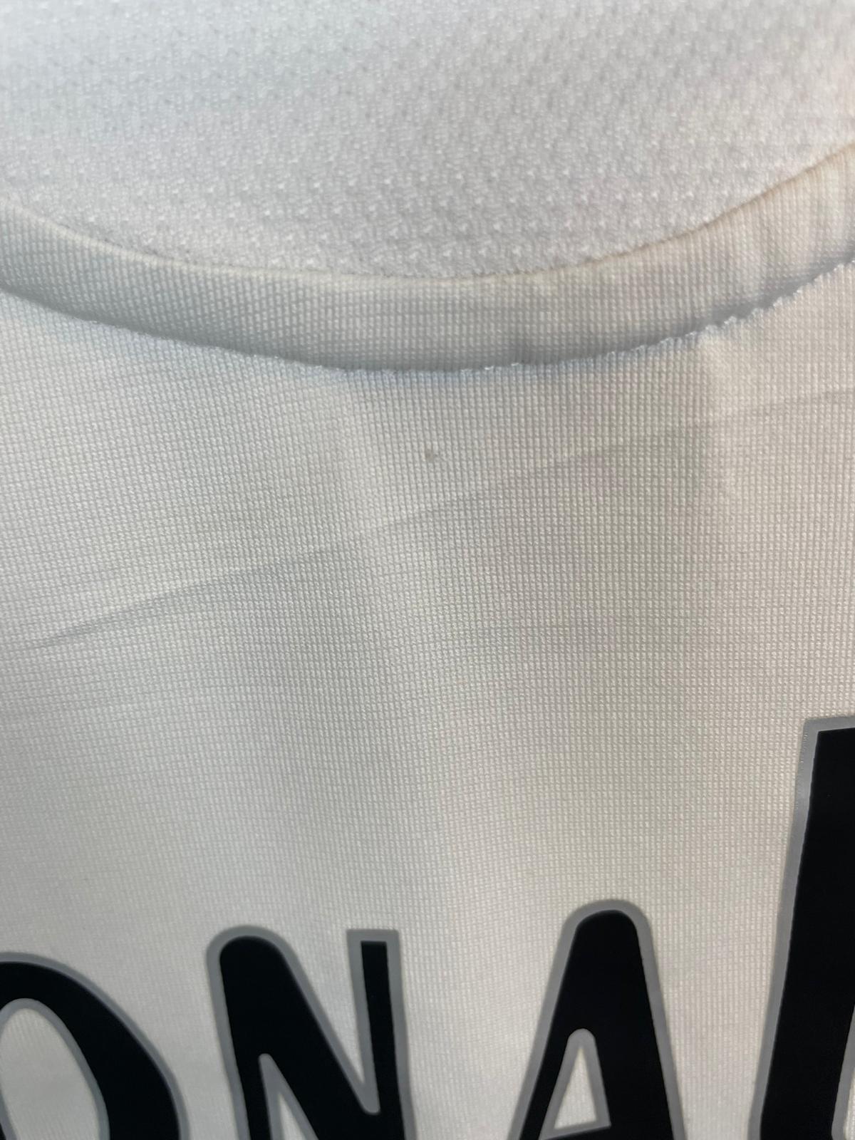 Ronaldo Nazario Real Madrid Heimtrikot 05/06 - M