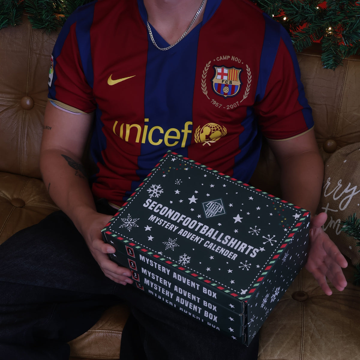 ADVENTSKALENDER - BØRNE SPILLER BOXEN
