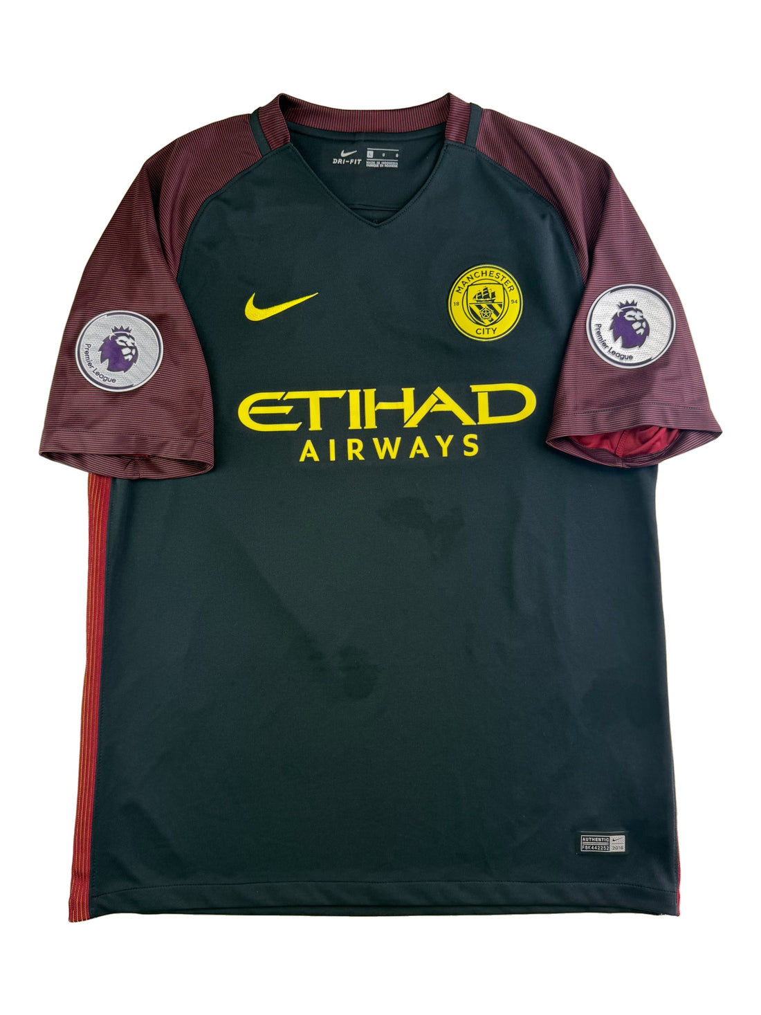 Vincent Kompany Manchester City 16/17 - L · forside