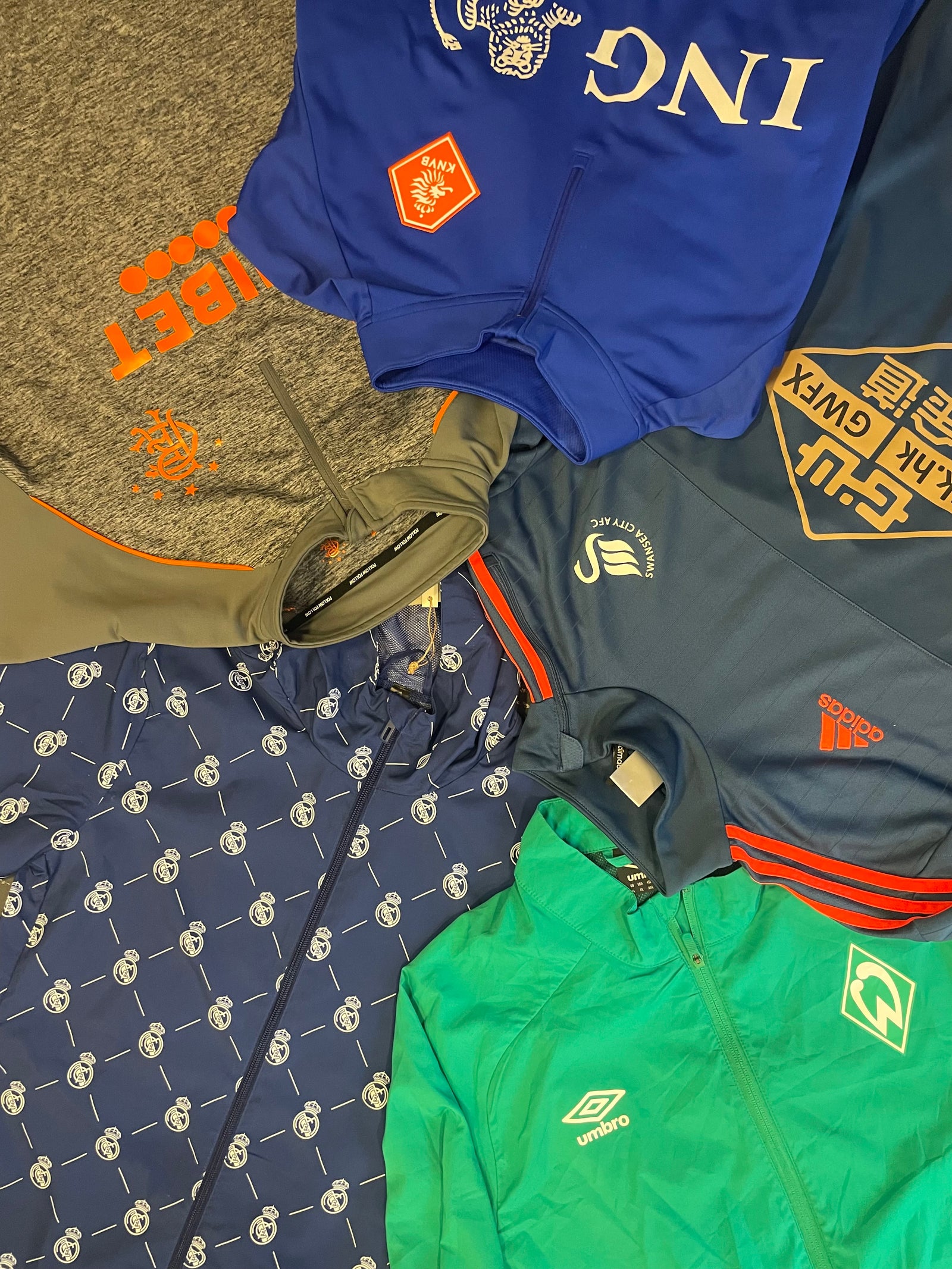 Überraschungstüte – Trainingsoberteil