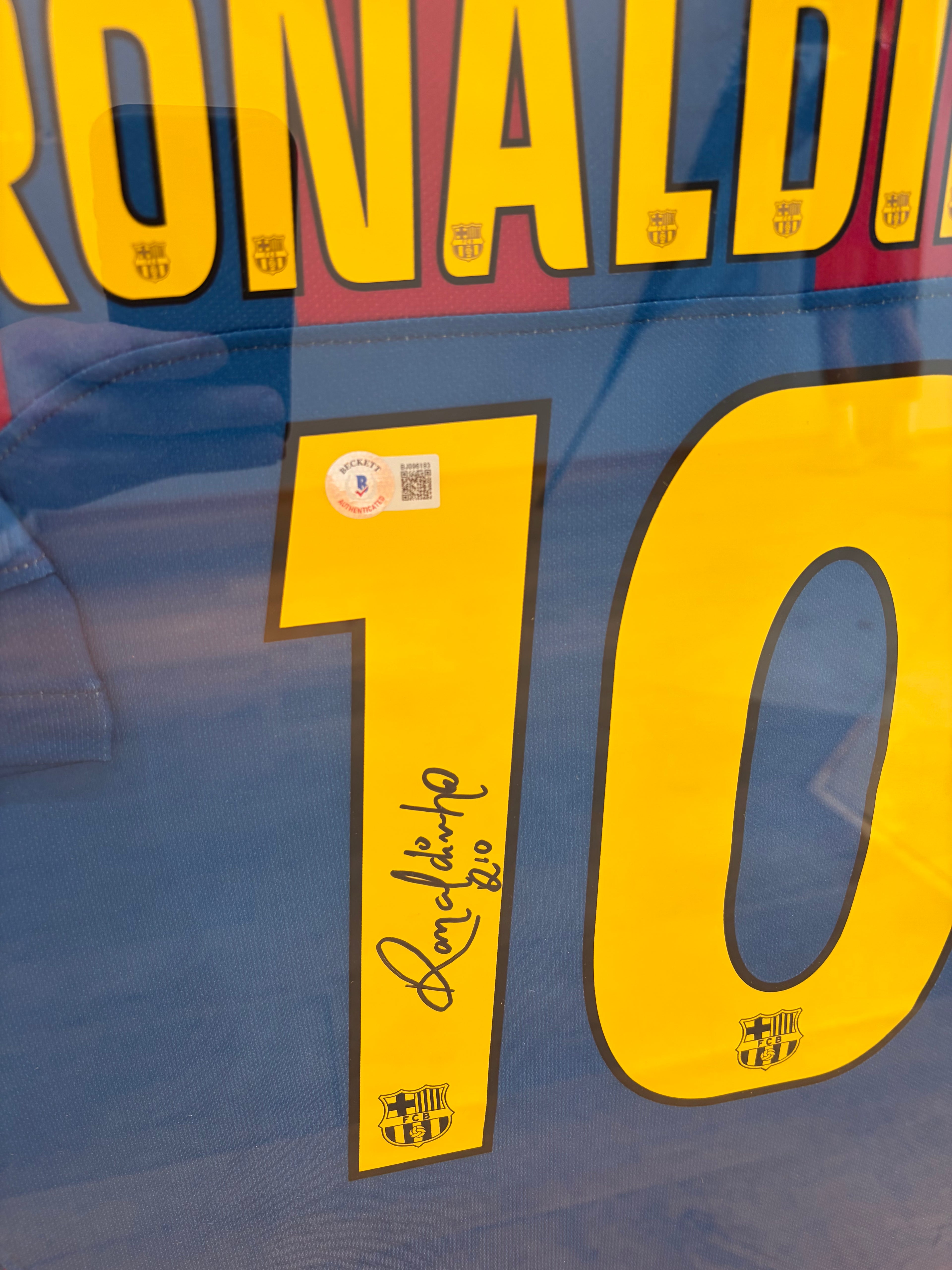 Ronaldinho Barcelona 05/06 SIGNIERT