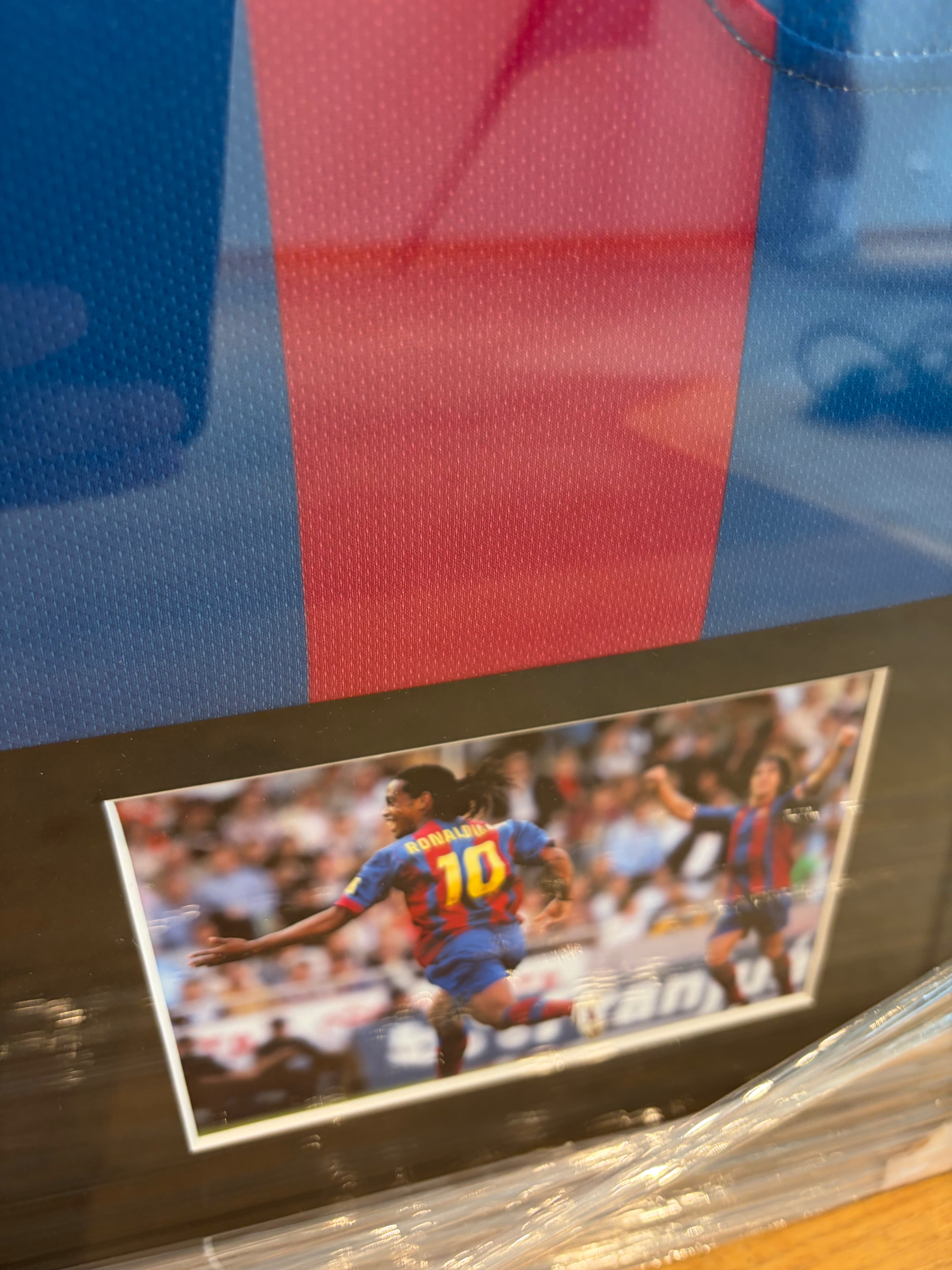 Ronaldinho Barcelona 05/06 SIGNIERT