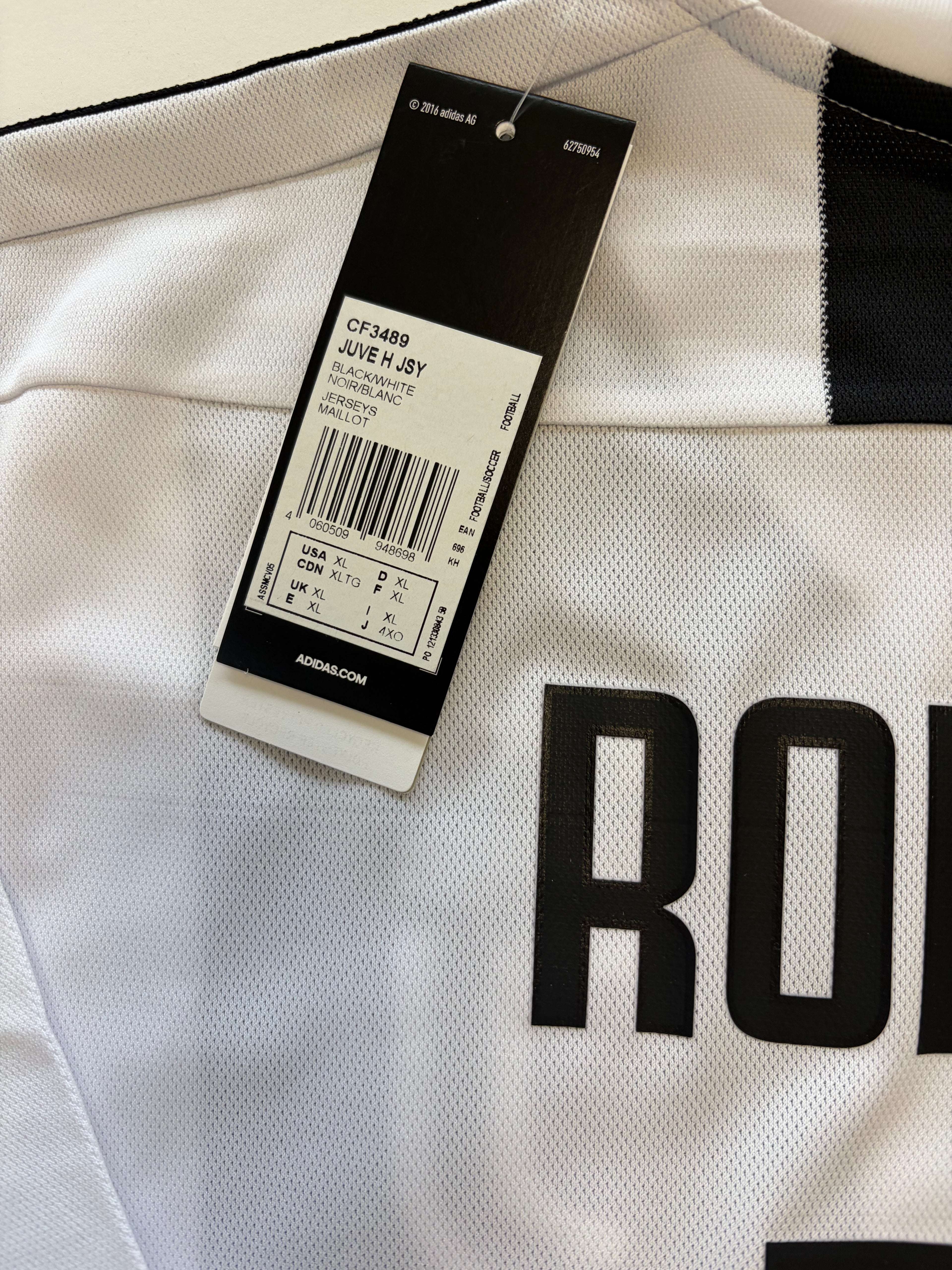 Cristiano Ronaldo Juventus 18/19 SIGNED