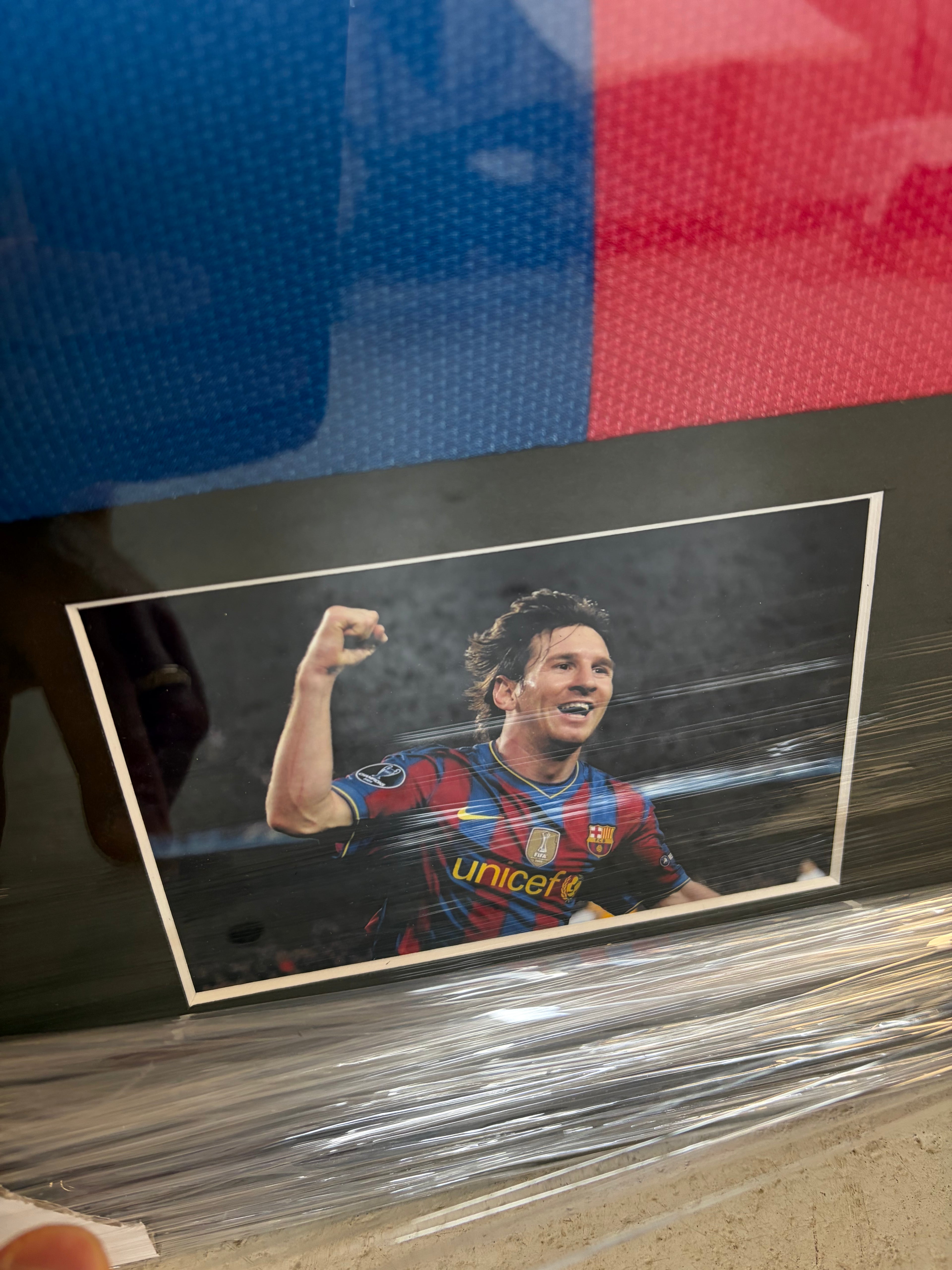 Lionel Messi Barcelona 10/11 SIGNED